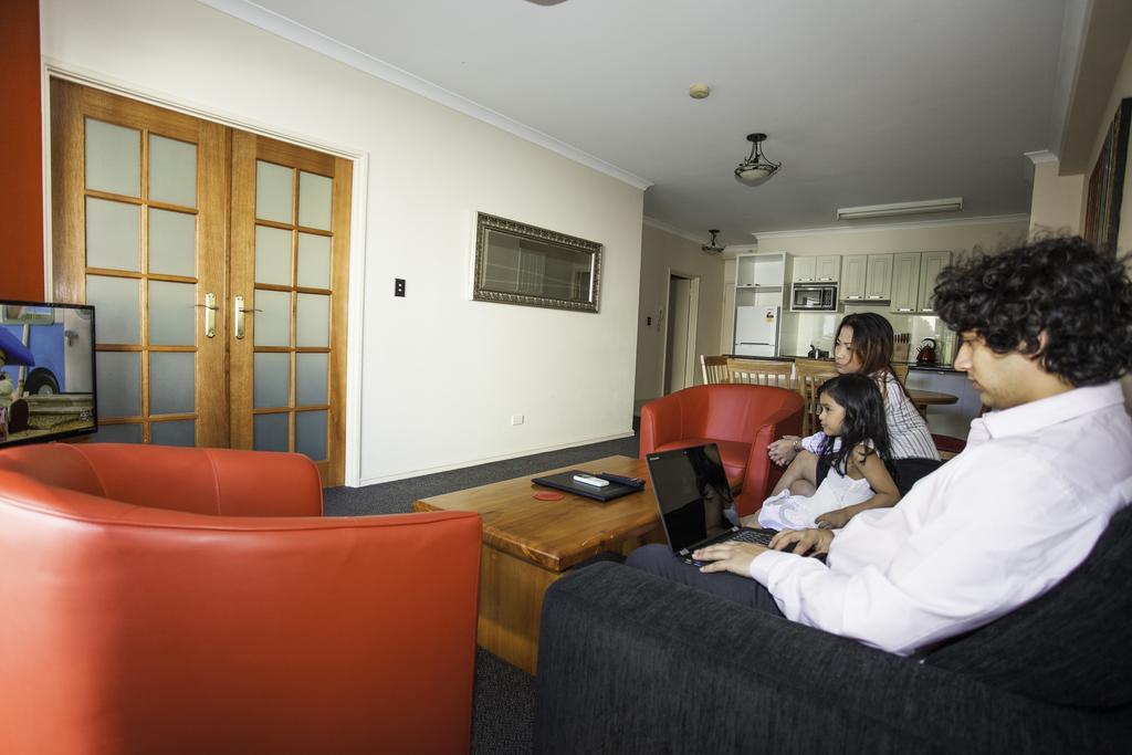 Alderney On Hay - Managed By Starwest Hotel & Apartments East Perth Buitenkant foto
