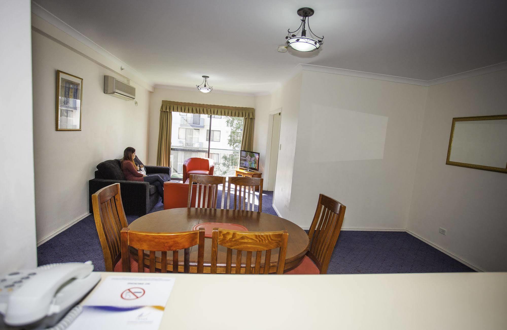 Alderney On Hay - Managed By Starwest Hotel & Apartments East Perth Buitenkant foto